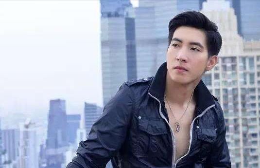 的消息,那就是球队签下了35岁的泰国演员帕金·库姆维拉苏克(pakin ku