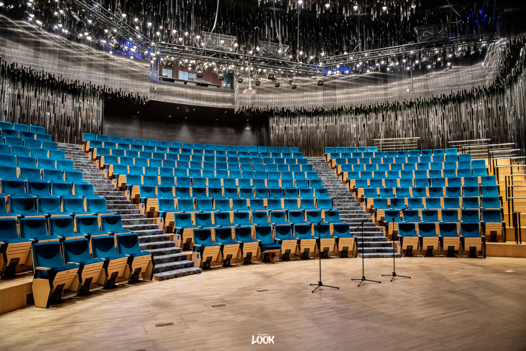 look | 魔都小众剧院 · 人人都是vip|剧场|剧院|森林_新浪新闻