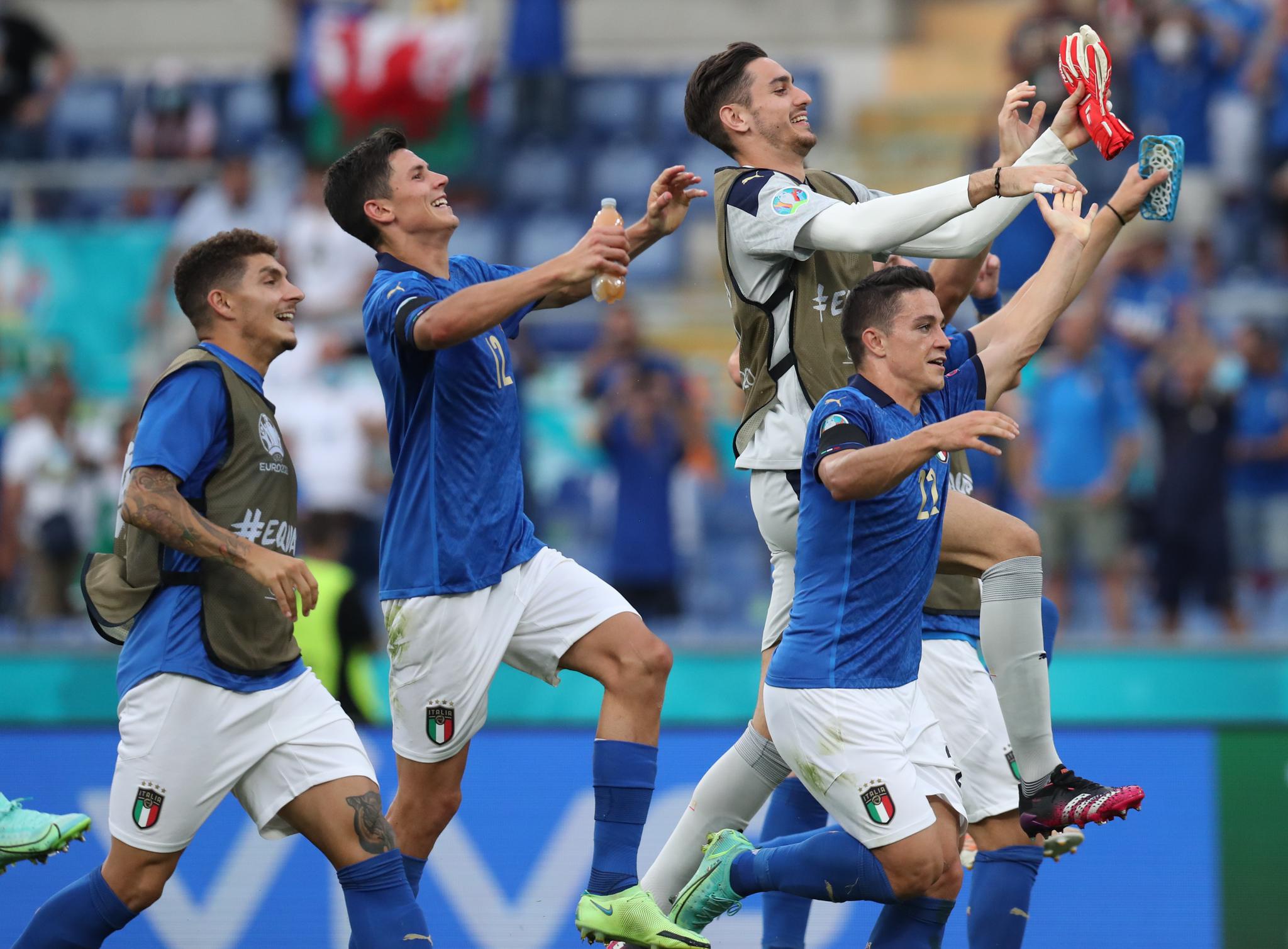 足球——欧锦赛:意大利战胜威尔士