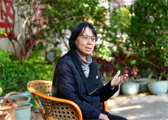 新华每日电讯点赞张桂梅点亮大山女孩梦想的校长妈妈