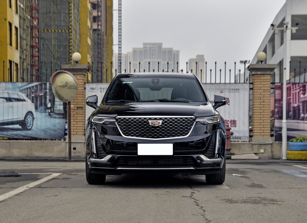 中大型suv凯迪拉克xt6豪华大七座气势不输宝马降到34万了