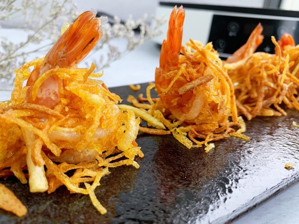 颜值在线的金丝凤尾虾步骤详细