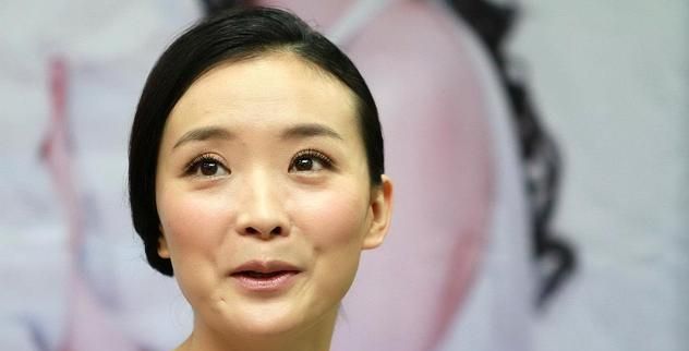 47岁《还珠格格》晴格格王艳现状:面容很年轻,后悔过早放弃事业