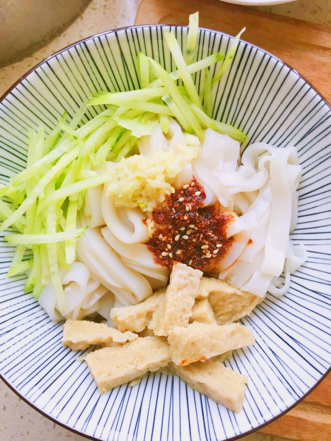 消暑就吃它,自制凉皮爽到家!