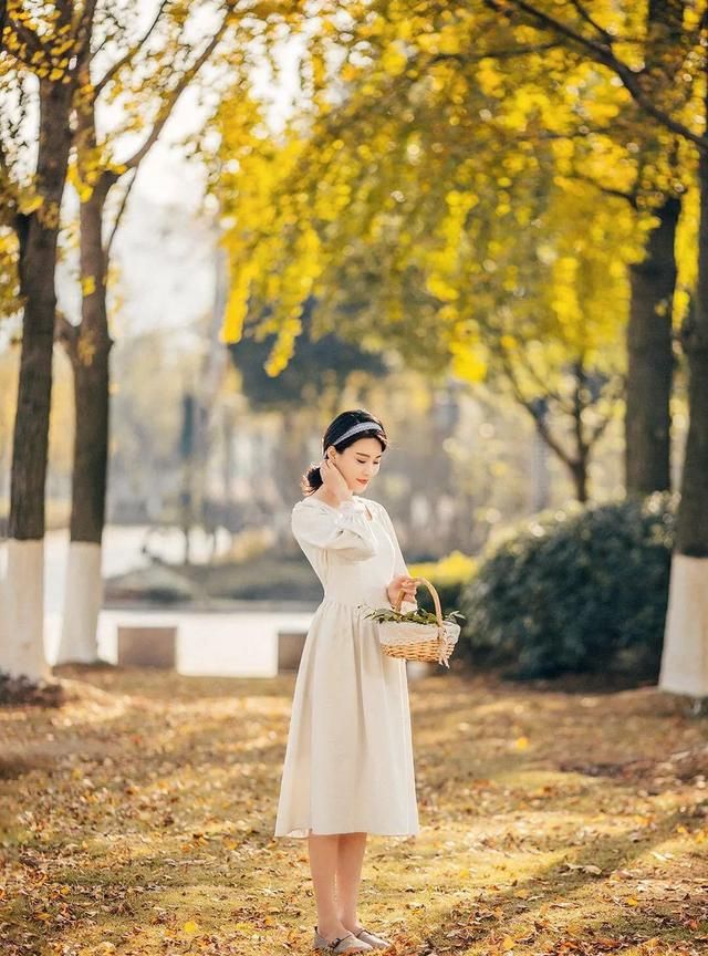 中年女士拍照攻略,10个姿势10种照片风格,拍照靓丽有气质