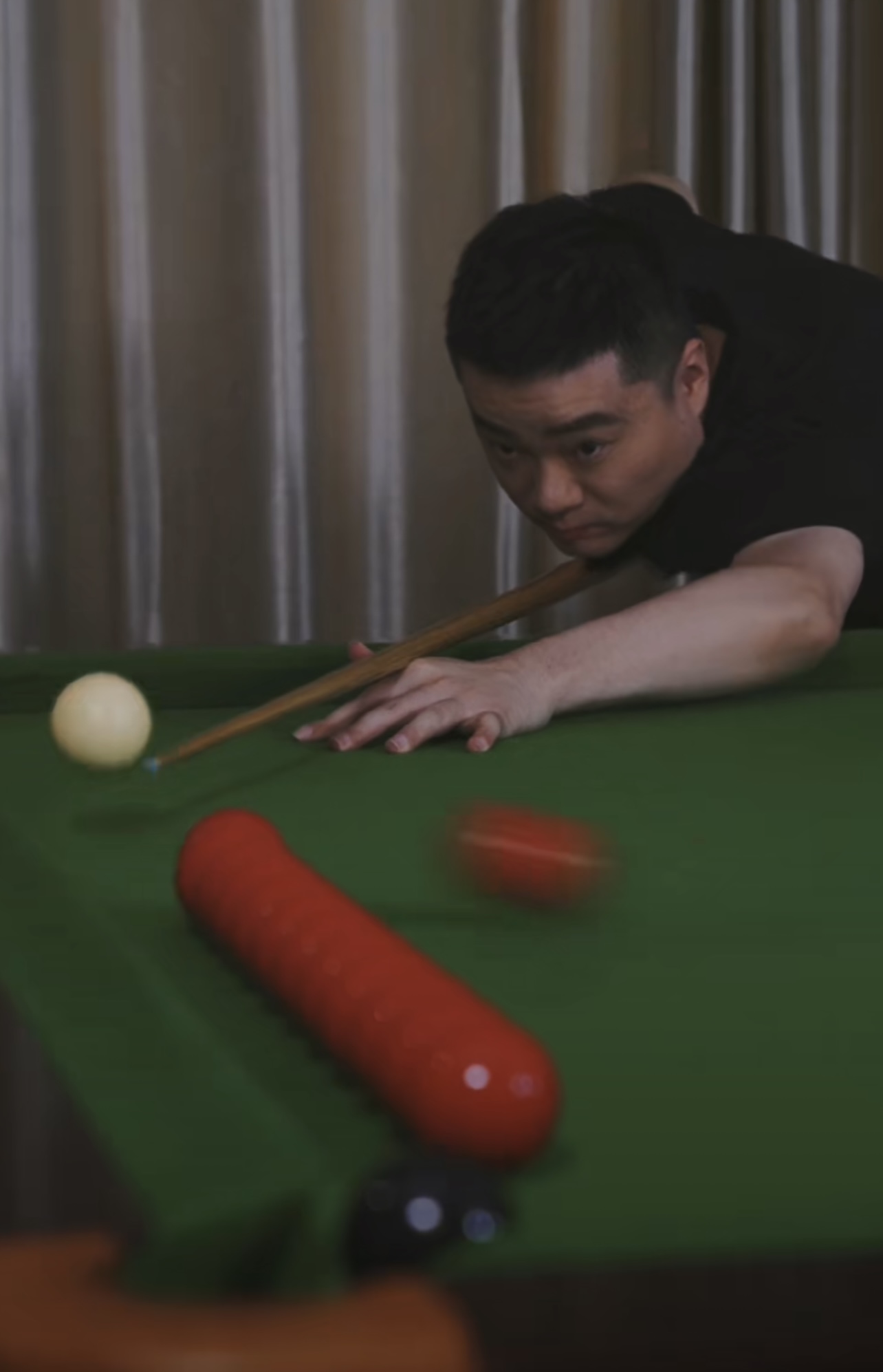 丁俊晖发起全网挑战，三天涨粉400万，球迷呼唤潘晓婷一较高下休闲区蓝鸢梦想 - Www.slyday.coM