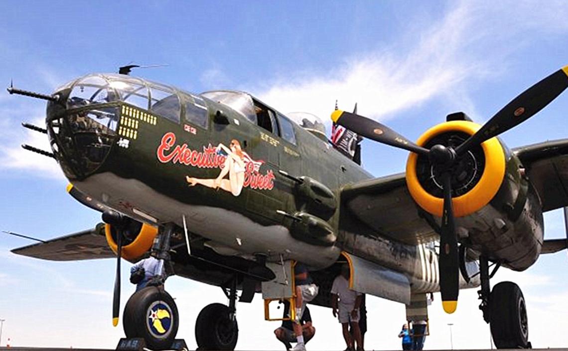 1942年,美军的16架b25轰炸机整装待发,准备轰炸日本东京