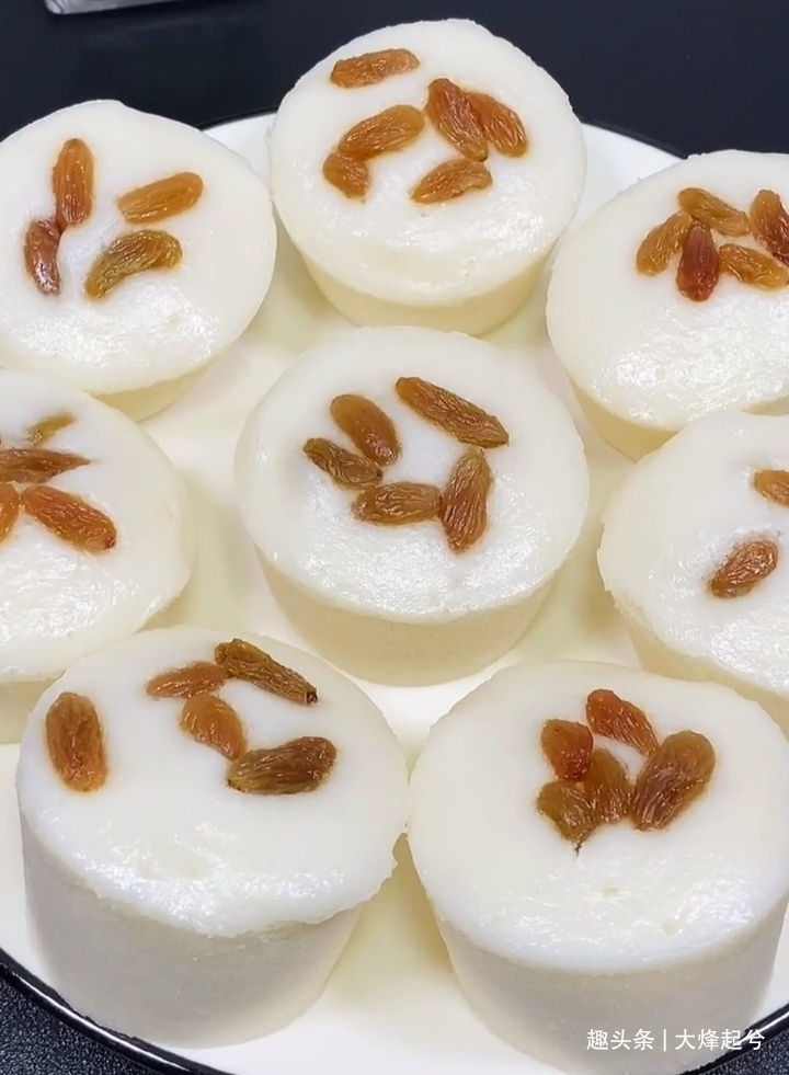 不用牛奶不用蛋,冬天喜欢吃的小点心,香甜可口,自己做挺简单