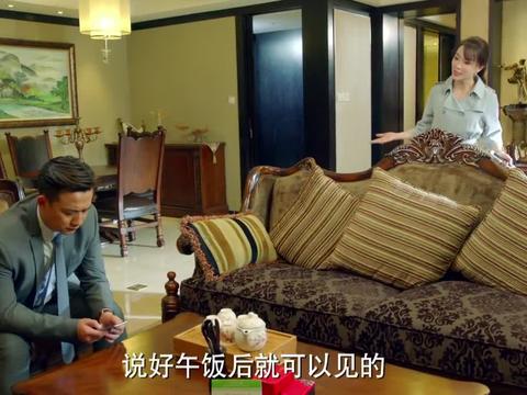 小别离:方圆为了客户,延迟航班,这下连老婆手术都赶不回去了!