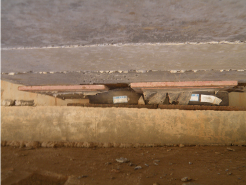 钢梁桥67支座脱空时的钢梁受力分析