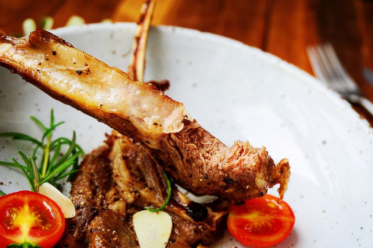 只要有烤箱,在家就能烤羊排:法式迷迭香烤羊排,嘎嘎香