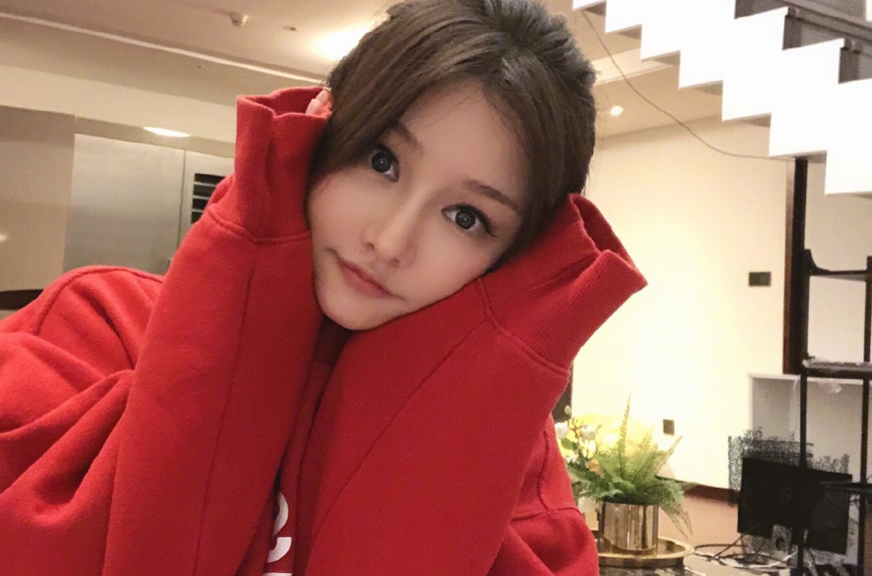 miss发恶搞视频2辆百万级豪车不慎曝光小漠的爆料再次应验