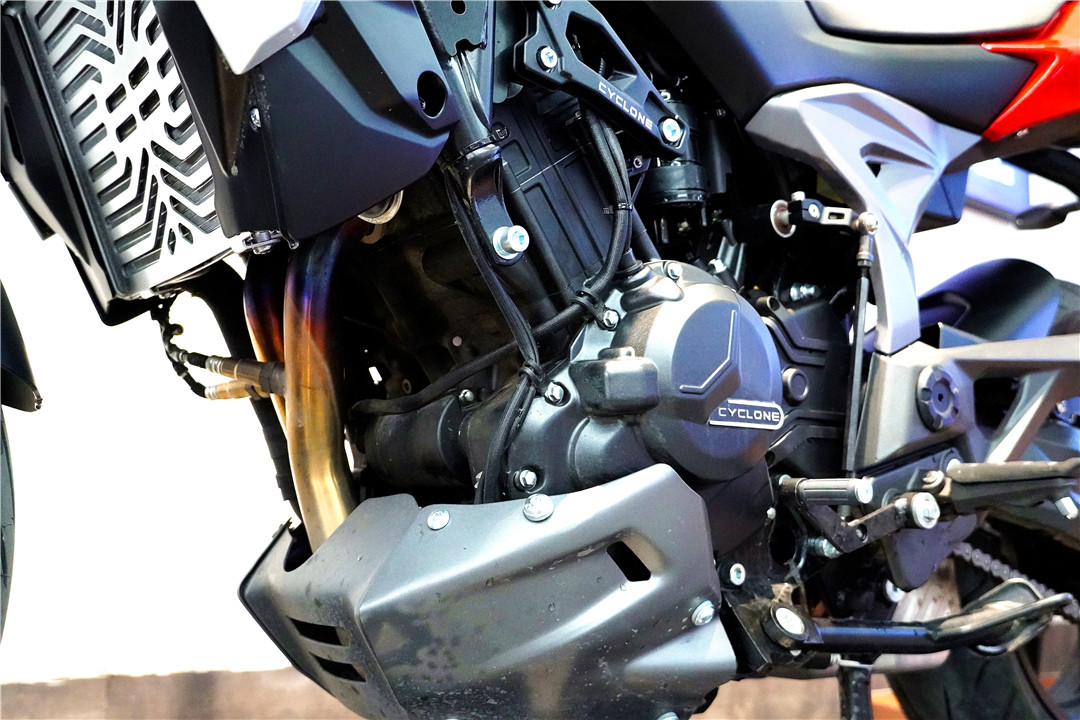 览大国风光,享休旅激情,赛科龙rx6万里穿越第一站——成都