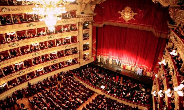 米兰的斯卡拉歌剧院意大利的经典之作成为众多观众青睐的场所