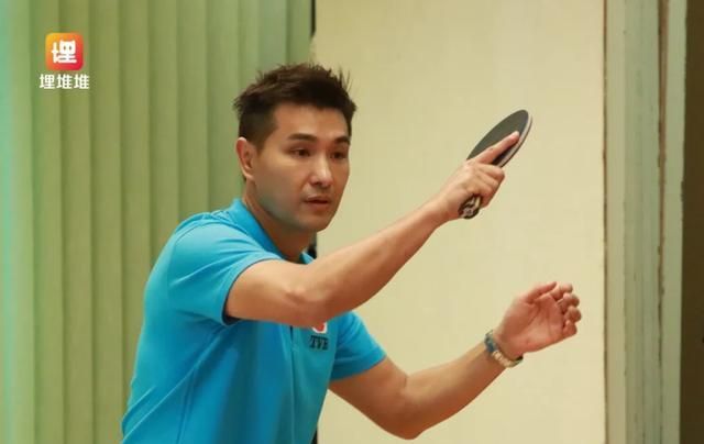 明星运动会来袭,上百名艺人参加,看看有你的爱豆吗?休闲区蓝鸢梦想 - Www.slyday.coM