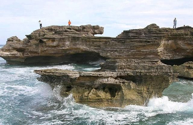 中国“孤独的城市”,人口稀少、有4个机场,却不是一般人能去的休闲区蓝鸢梦想 - Www.slyday.coM