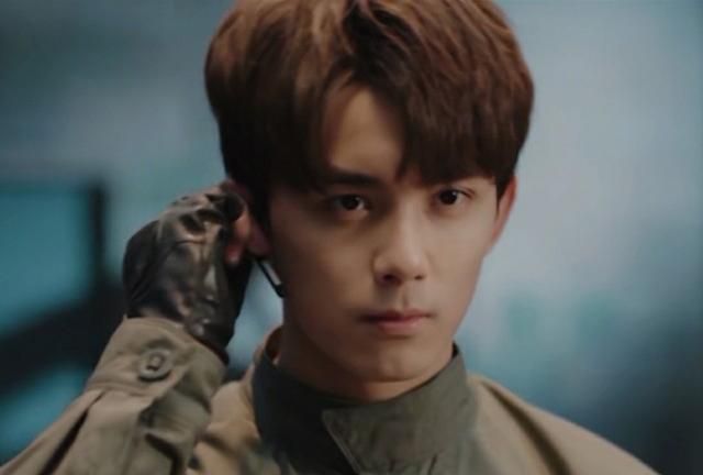 《沙海》三人之中,苏万最没天分,黑瞎子为什么非要收他为徒?