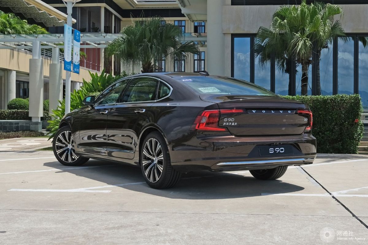 车机升级/搭48v轻混 新款沃尔沃s90将6月底上市