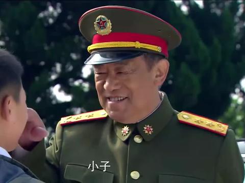 爷爷带着何晨光进行实战竟还教其练武转眼间十年过去了