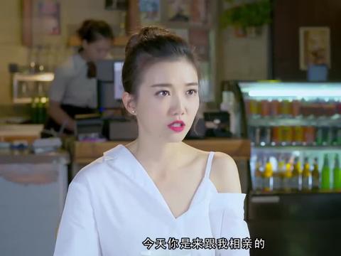 极品女士莎莎做私人教练交学生上课场面太搞笑了