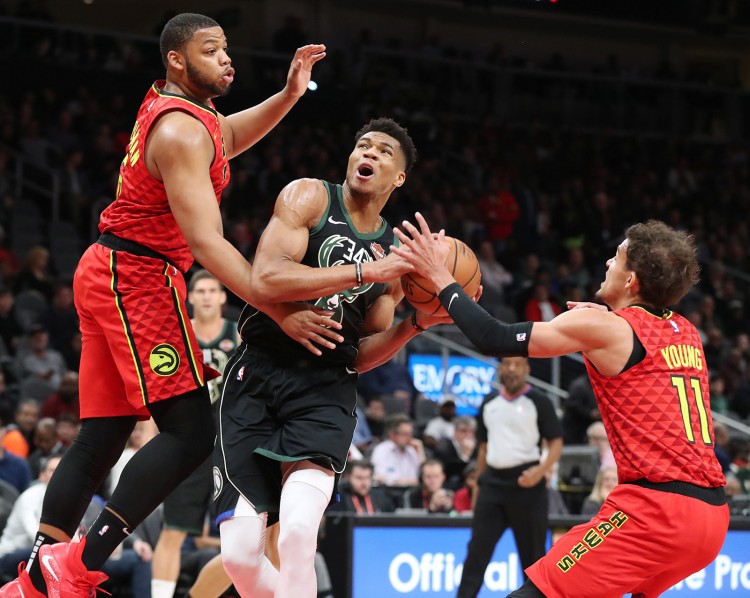 星光黯淡!雄鹿vs老鹰东决仅字母哥一个当季全明星