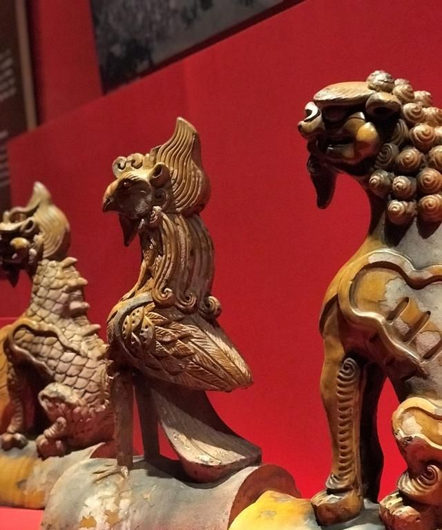 故宫半解:太和殿的角兽拉近了看|天马|太和殿|角_新浪新闻