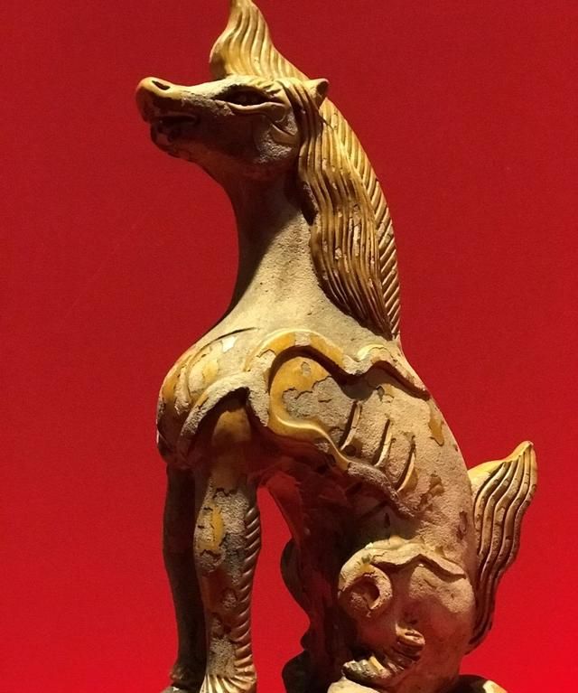 故宫半解:太和殿的角兽拉近了看|天马|太和殿|角_新浪新闻