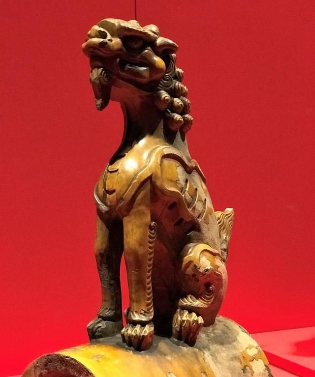 故宫半解:太和殿的角兽拉近了看|天马|太和殿|角_新浪新闻