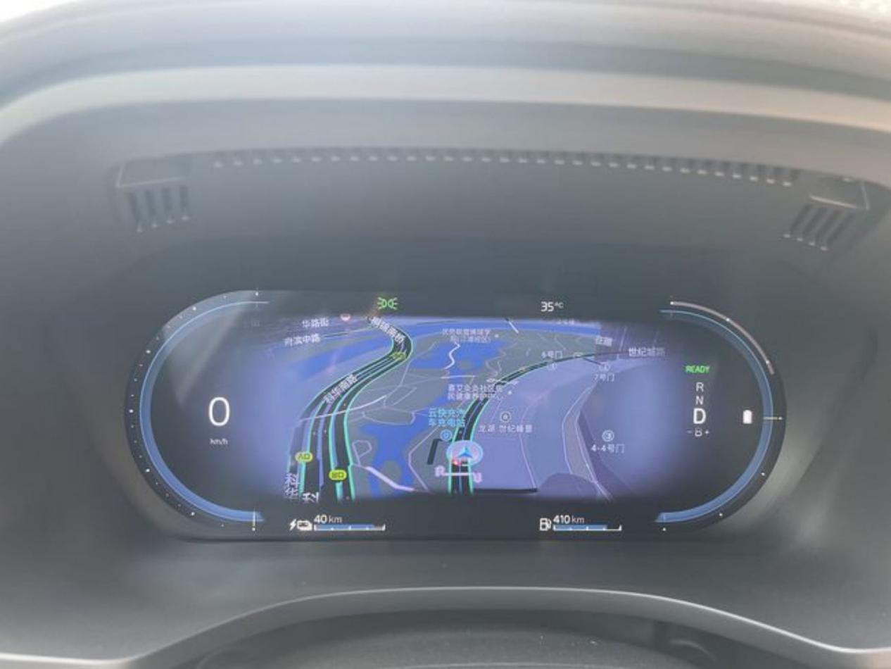 试沃尔沃XC60 智能是最大标签 豪华中型SUV就该这样新浪汽车