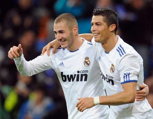 和本泽马交换球衣,C罗需要支付葡萄牙队费用吗?要付多少钱?休闲区蓝鸢梦想 - Www.slyday.coM 和本泽马交换球衣,C罗需要支付葡萄牙队费用吗?要付多少钱?休闲区蓝鸢梦想 - Www.slyday.coM