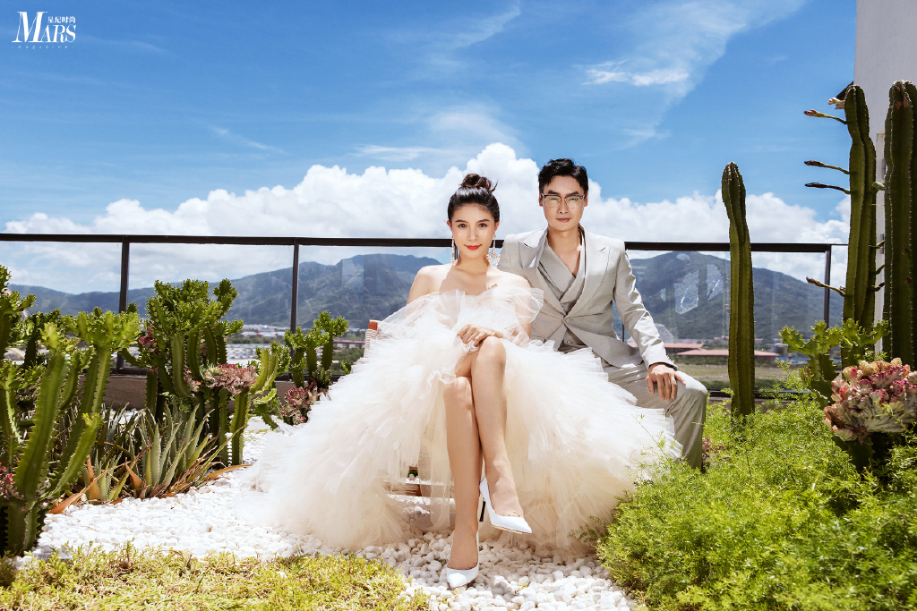 神仙眷侣!中国奥运冠军夫妇携手拍摄写真大片,郎才女貌甜蜜恩爱