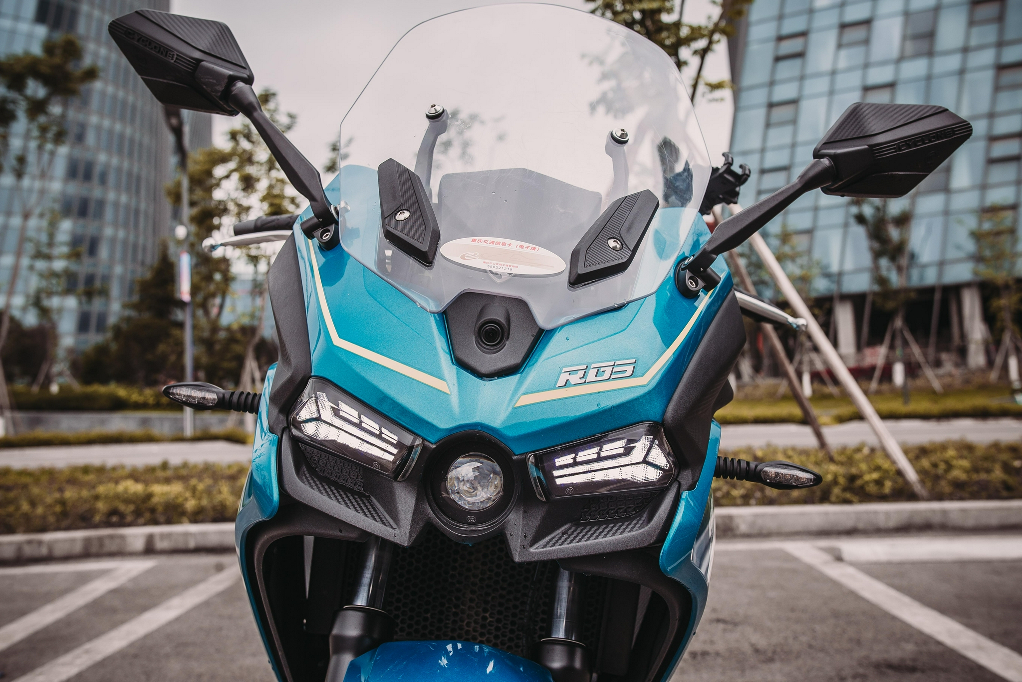 赛科龙rg3试驾丨汽车都自动驾驶了,为什么我还要买一辆摩托车?