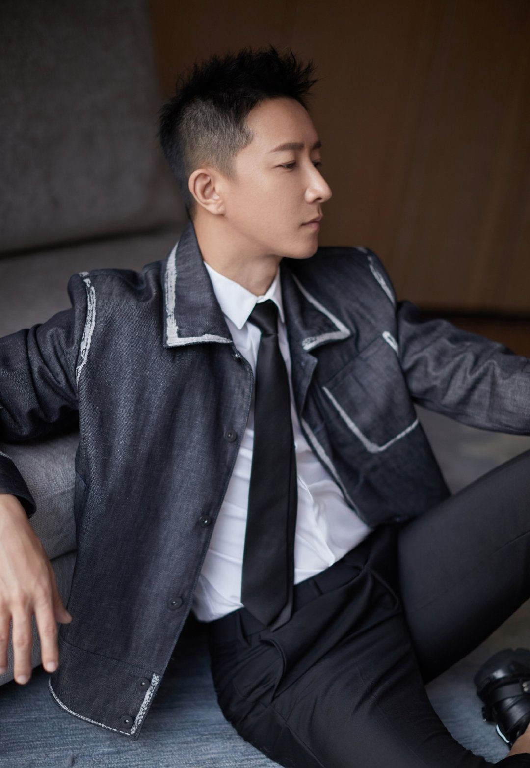 韩庚最近发声说"我现在哪有什么偶像感?