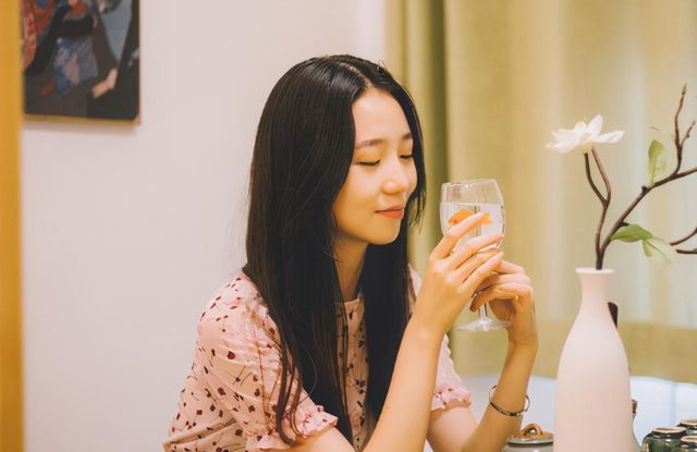 32岁大龄剩女相亲,提出"约法三章"的婚姻观,第一点就很难接受