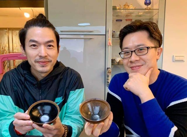 身处娱乐圈多年的李威,如今选择另外的人生,对于他来说也并非坏事