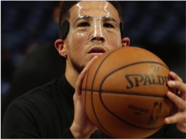 鼻子三处骨折布克戴上面具赛前热身表情冷酷我只需注视篮筐