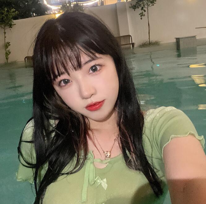 郝一点怒怼粉丝绝不减肥后,如今终于被嫌弃,拖了万小七后腿