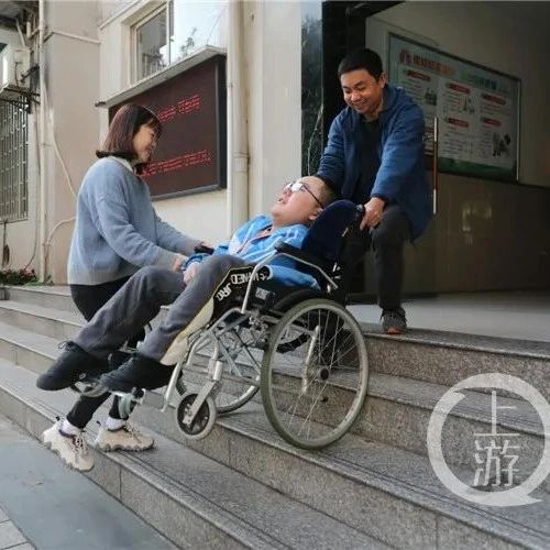 "渐冻人"考生高考592分！他却有个担心 - Vimarsana News