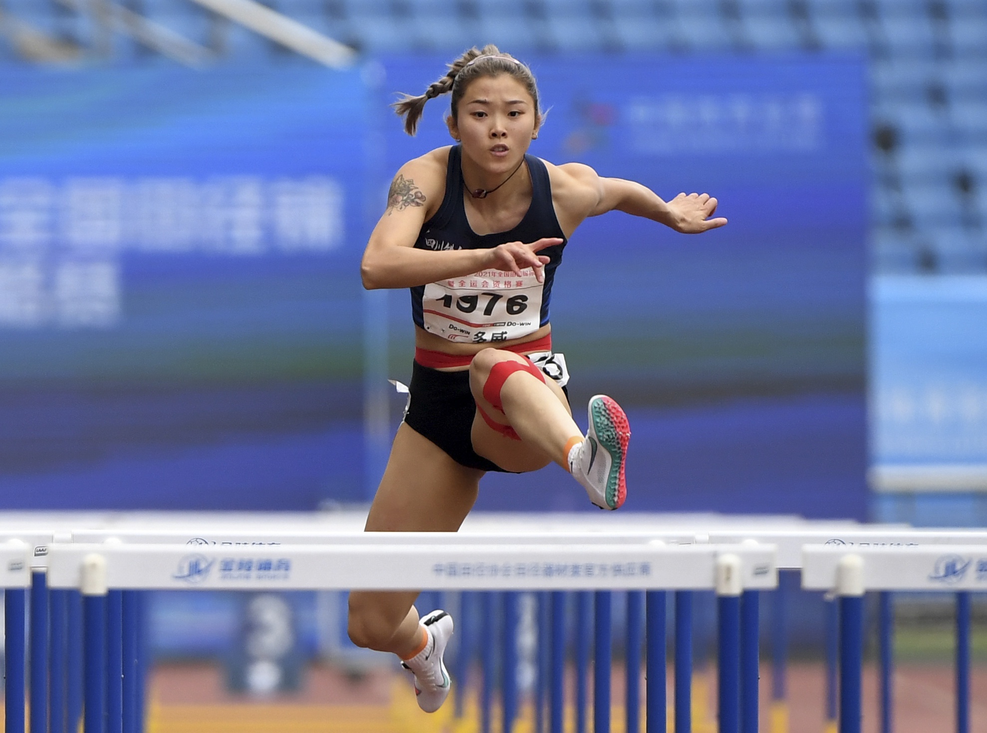 田径—全国锦标赛:女子100米栏预赛赛况|吴艳妮|陈佳敏|唐奕_新浪
