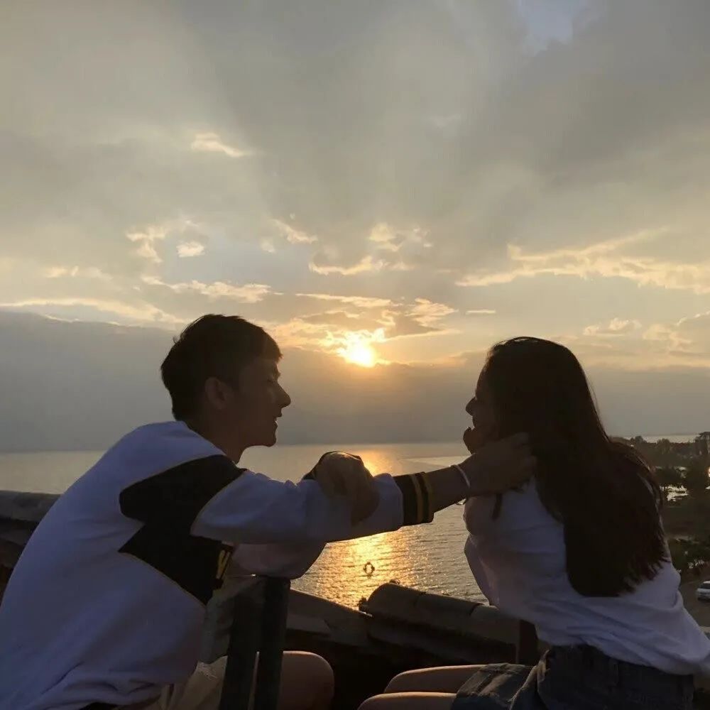 头像| 凡有等待,就有启程|爱情_新浪新闻