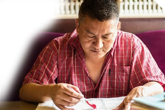 四川54岁“考王”梁实,共参加了25次高考,梦想考上川大光宗耀祖休闲区蓝鸢梦想 - Www.slyday.coM 四川54岁“考王”梁实,共参加了25次高考,梦想考上川大光宗耀祖休闲区蓝鸢梦想 - Www.slyday.coM