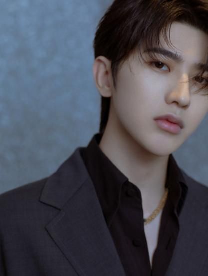 蔡徐坤演唱会预告,终实现最大梦想,风格却和张艺兴专辑大同小异休闲区蓝鸢梦想 - Www.slyday.coM 蔡徐坤演唱会预告,终实现最大梦想,风格却和张艺兴专辑大同小异休闲区蓝鸢梦想 - Www.slyday.coM