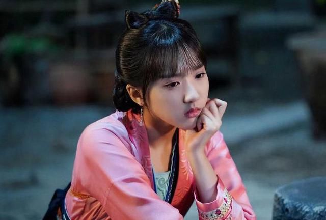 御赐小仵作清闲丫头小说里坐轮椅的萧瑾瑜站起来了