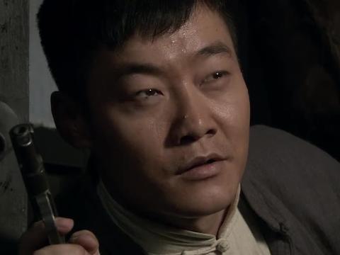 雳剑:高手最终决斗!谭俊回家拿最要文件,被严长官一枪击中