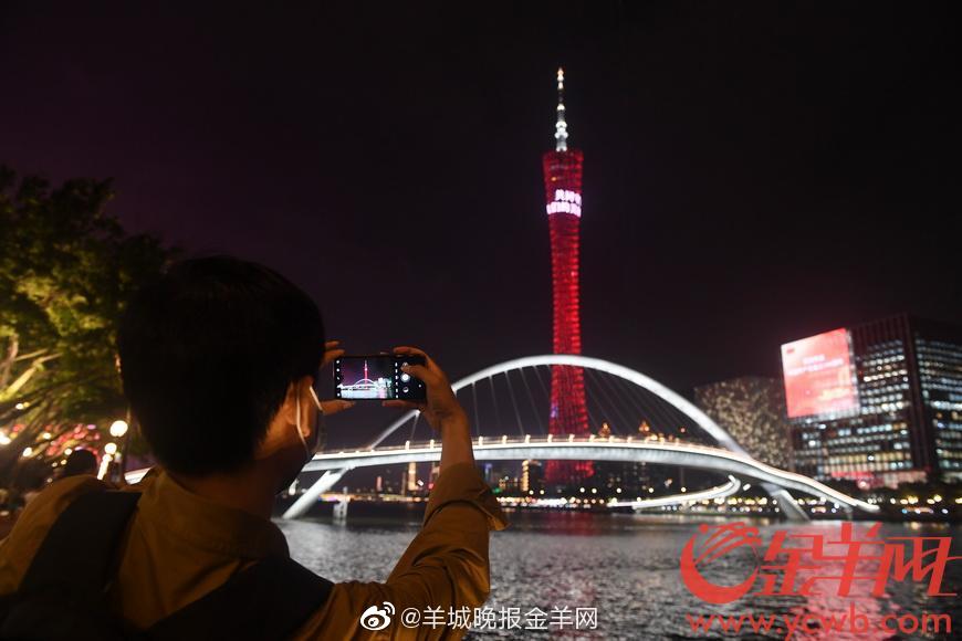 珠水为台,"小凤眼"与"小蛮腰"同框走秀!|广州市_新浪新闻