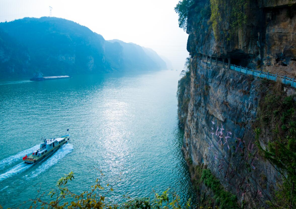 湖北隐藏的小众景点,地处川鄂咽喉,被称为活的巴楚风韵|白马洞|仙人溪