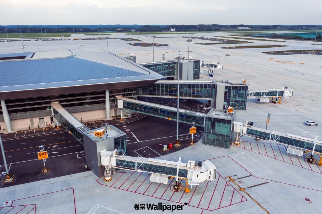 中国新双机场城市诞生成都天府国际机场明日正式通航