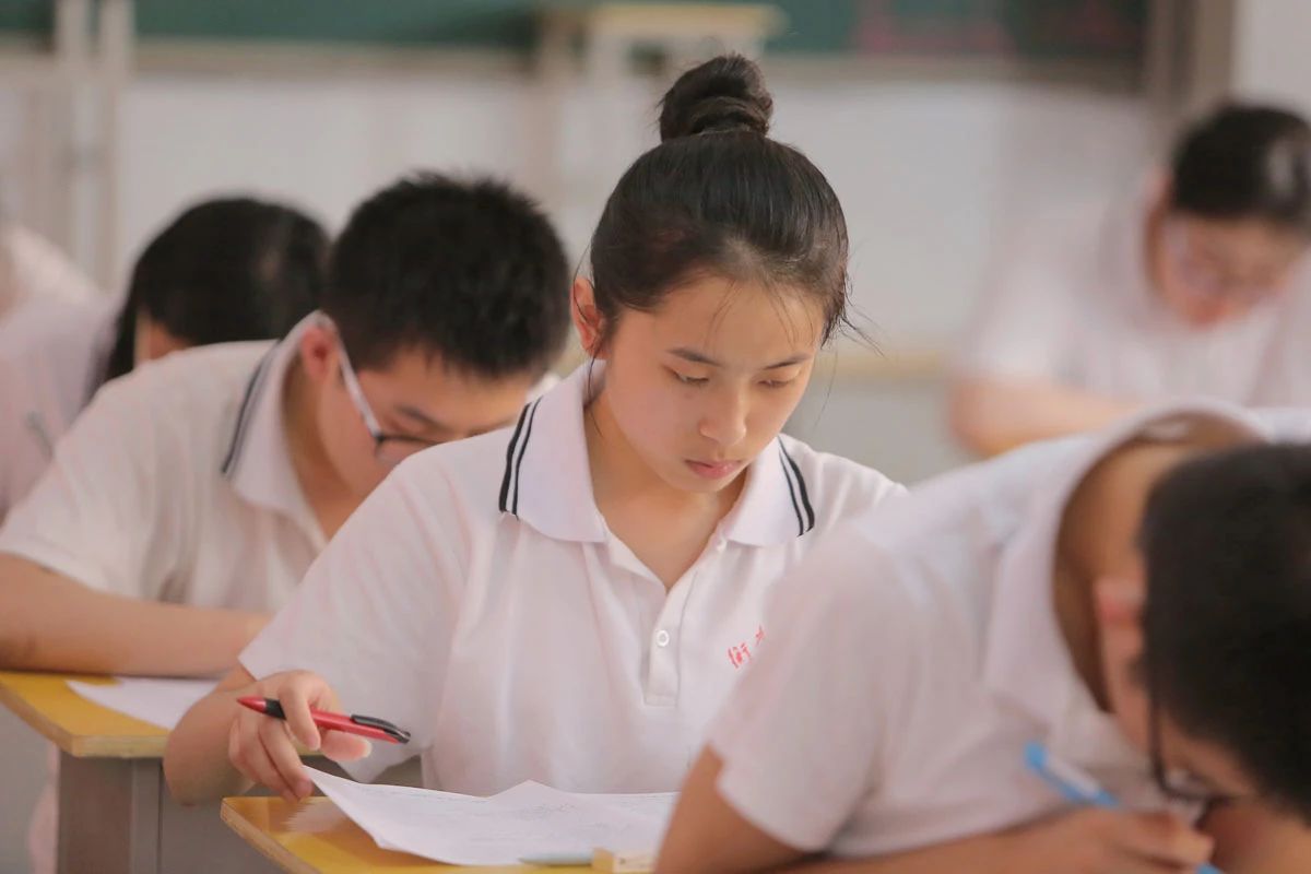 重庆格燃教育培训机构人去楼空疑跑路 众多学员