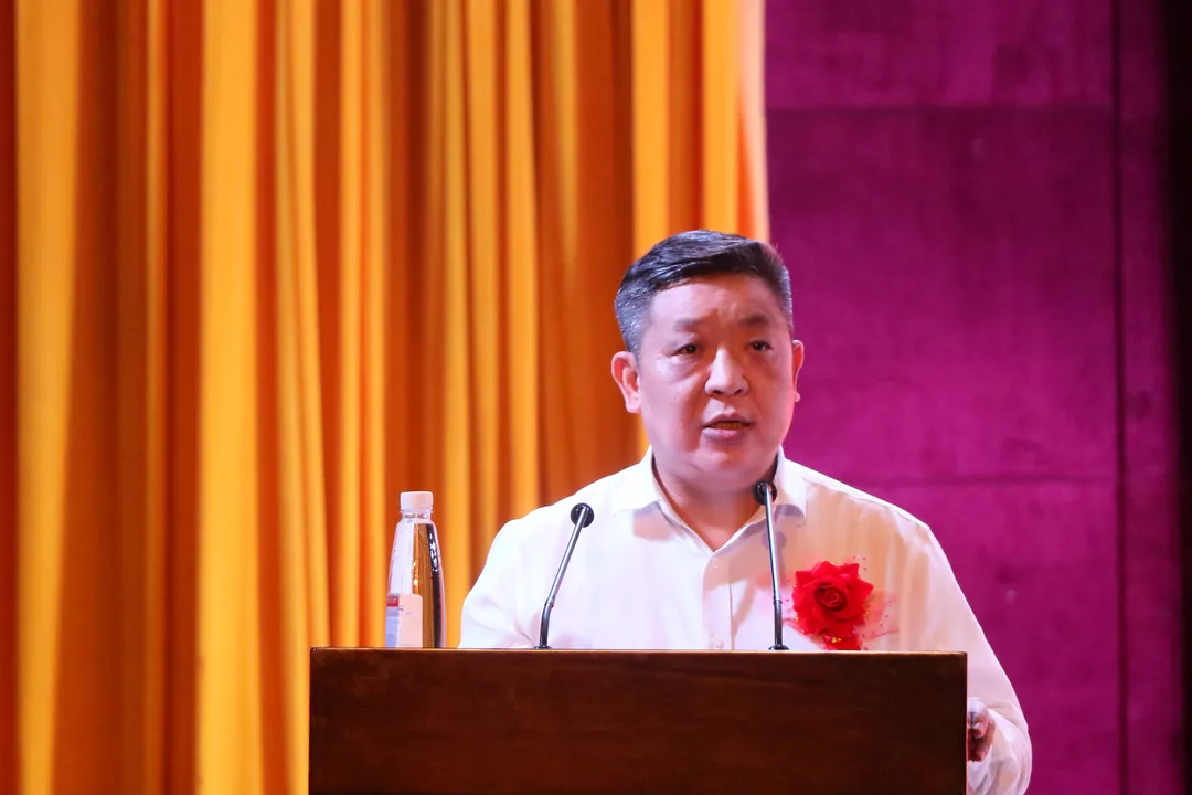 碧桂园集团副总裁,集团校企共同办学理事会执行理事长黎晓林讲话