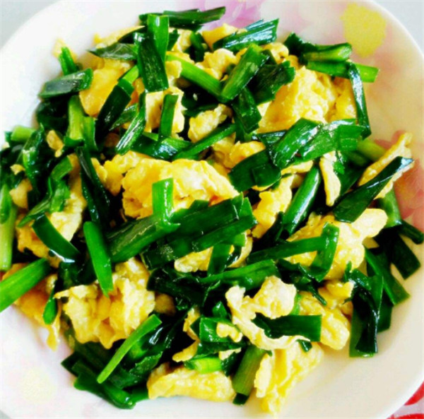 韭菜炒鸡蛋的诀窍在这味道超级赞怪不得原来炒的不好吃